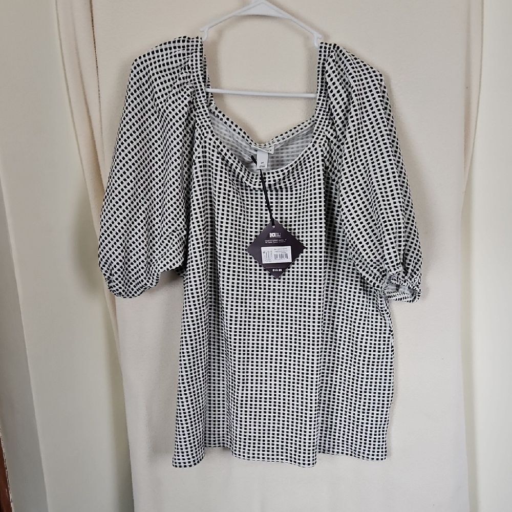 Ava & Viv Black and White Checkered Blouse